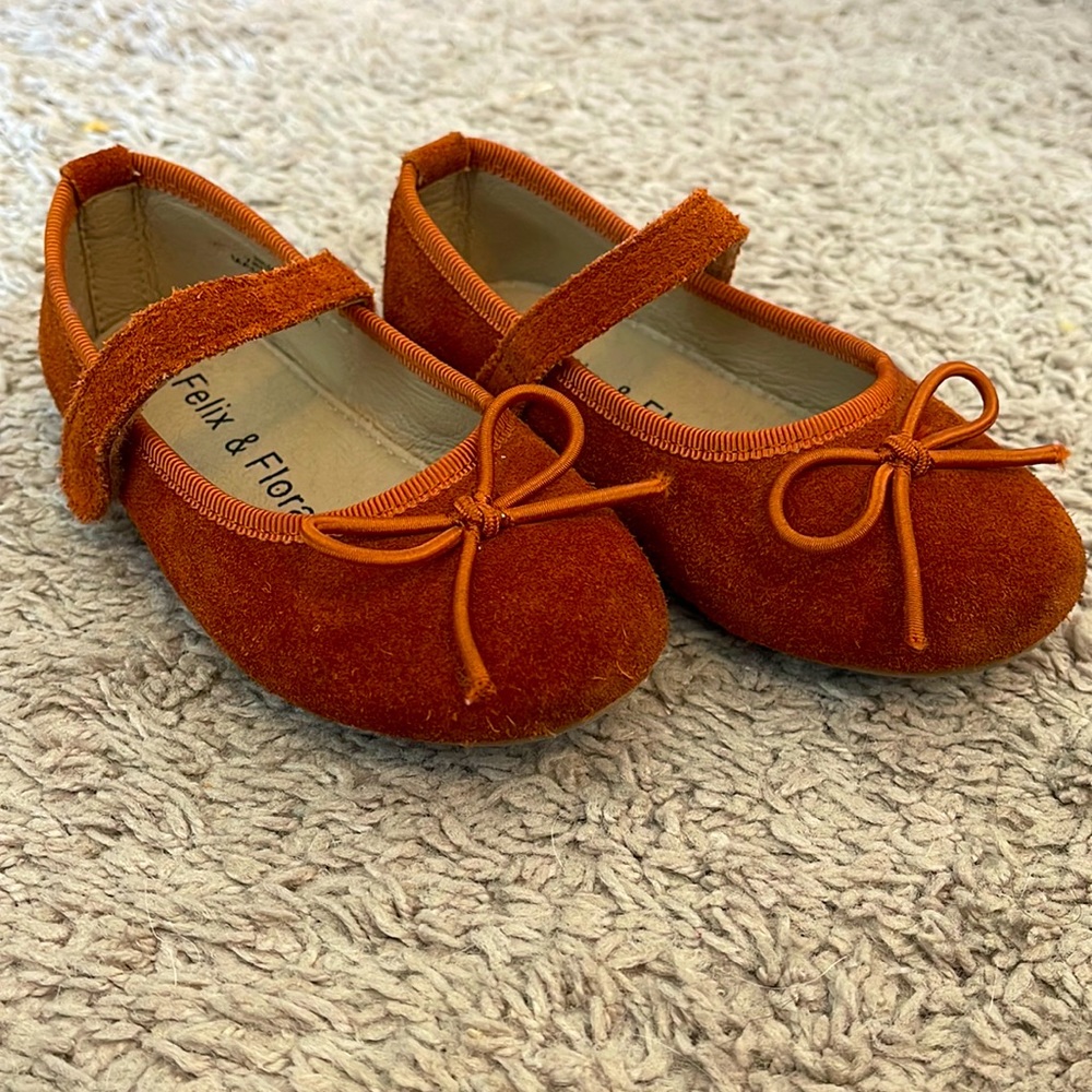 Toddler SIZE 7 Felix & Flora ballet flat
